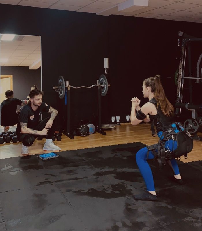 coaching-personnalise-electrostimulation-body-performer-six-four-les-plages